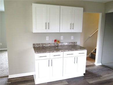 2306 Lincoln Dr, Lorain, OH 44052 - photo 4