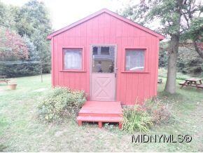 11x11 Enclosed Outbuilding
