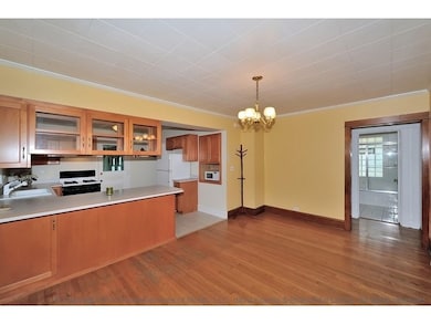 102 N Berteau Ave, Elmhurst, IL 60126 - photo 6