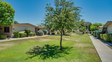 10719 W Santa fe Dr, Sun City, AZ 85351 - photo 2