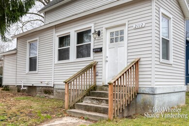 03 Front Entry