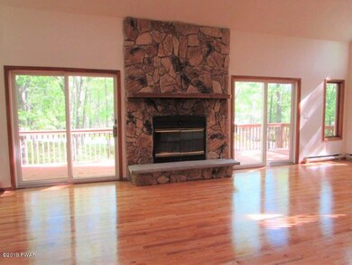 802 Round up Ct, Hawley, PA 18428 - photo 6