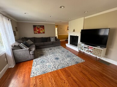 43 Juniper Rd, Andover, MA 01810 - photo 2