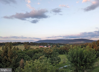 121 Colton Ct, Smithsburg, MD 21783 - photo 5