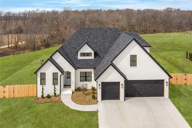 14945 Tikaani Dr, Siloam Springs, AR 72761 - photo 2