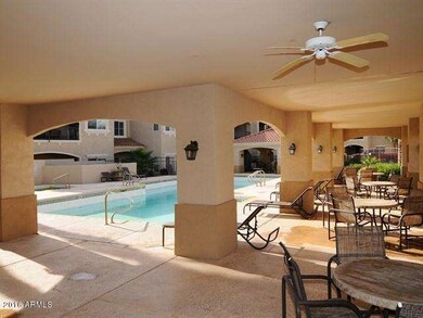 004_Community Pool