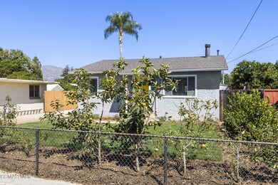 2-web-or-mls-UpmarketMedia_291Larmier-10