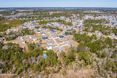 606 Needlerush Rd, Sneads Ferry, NC 28460 - photo 2