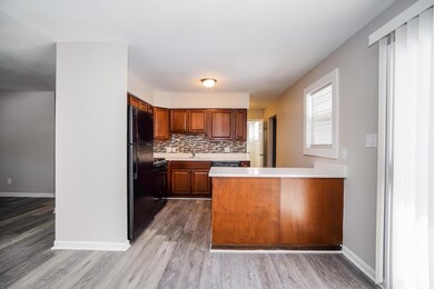 1597 S Hamilton Rd, Columbus, OH 43227 - photo 7