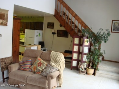 127 Meadow View Ct, Bushkill, PA 18324 - photo 4