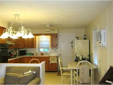 856 Allen St, North Dartmouth, MA 02747 - photo 3