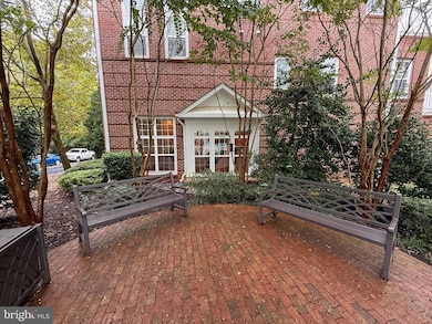 19439 Dover Cliffs Cir, Germantown, MD 20874 - photo 4