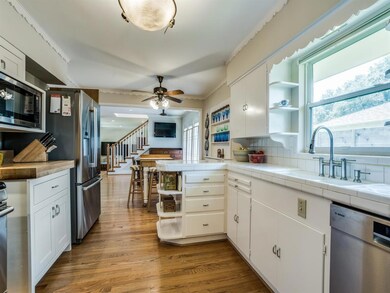 6922 Cornelia Ln, Dallas, TX 75214 - photo 7