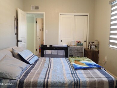 Room2