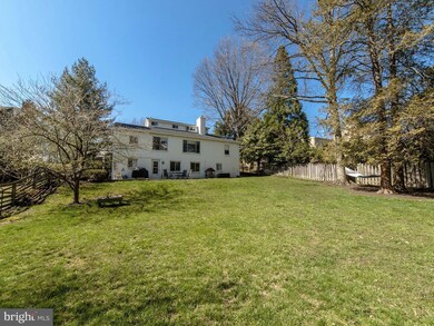 2833 Cleave Dr, Falls Church, VA 22042 - photo 2