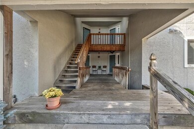 13837 W 58th Terrace unit 5, Shawnee, KS 66216 - photo 2