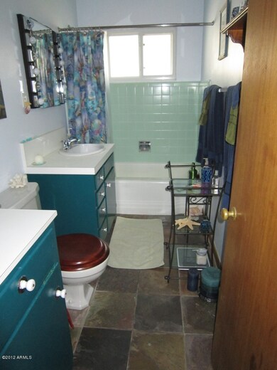 Bath Rm   IMG_0370