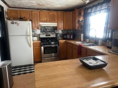 680 E Hunter St, Logan, OH 43138 - photo 7