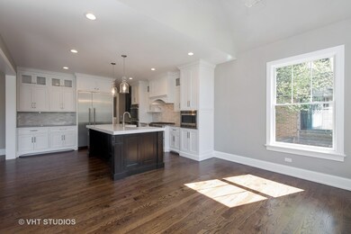 334 E May St, Elmhurst, IL 60126 - photo 2