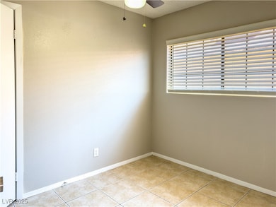 2217 N Jones Blvd unit 4, Las Vegas, NV 89108 - photo 5