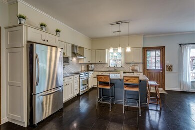 Check out this fantastic Kitchen Island with Grani