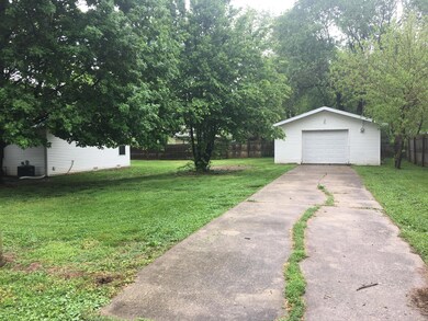 201 Cherry St, Nixa, MO 65714 - photo 7