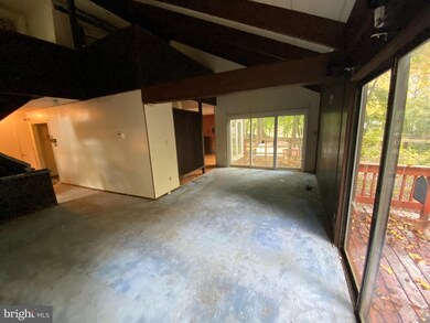 9311 Raintree Rd, Burke, VA 22015 - photo 5