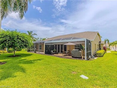 5595 Greenwood Cir unit 92, Naples, FL 34112 - photo 7