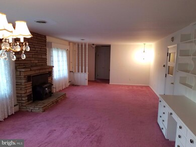 2140 Valley Rd, Berkeley Springs, WV 25411 - photo 4