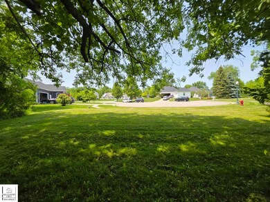 10294 Carriage Way, Davison, MI 48423 - photo 5