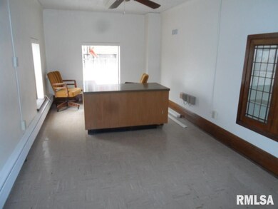 101 E Main St, Aledo, IL 61231 - photo 3