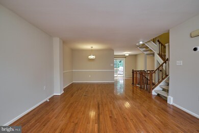 11960 Sentinel Point Ct, Reston, VA 20191 - photo 4