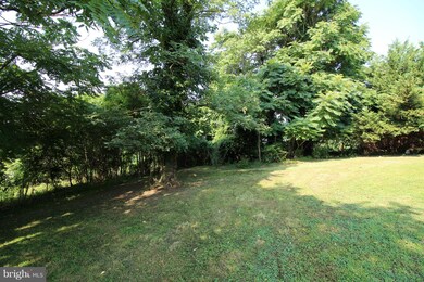 3007 Henry Ave, Temple Hills, MD 20748 - photo 6