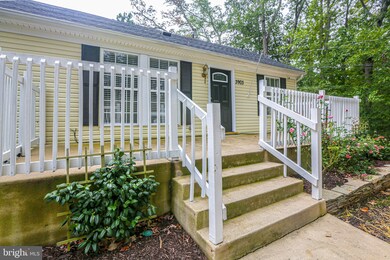 3903 Oakdale Cir, Triangle, VA 22172 - photo 4