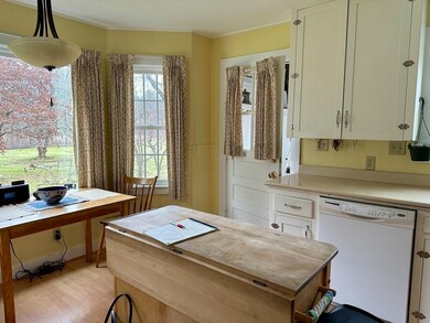 107 Woodbridge St, South Hadley, MA 01075 - photo 2