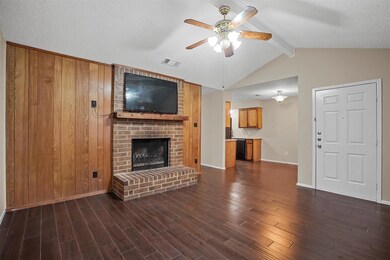 7734 Jamie Renee Ln, North Richland Hills, TX 76182 - photo 4
