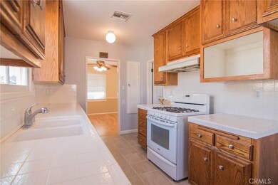 3613 Sandwood St, Lakewood, CA 90712 - photo 7