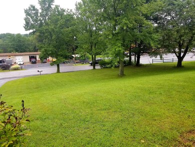 322 Adams Dr unit 101, Sciota, PA 18354 - photo 2