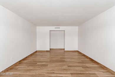 1955 E Alameda Dr, Tempe, AZ 85282 - photo 4