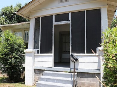 519 Rigby St, Vicksburg, MS 39180 - photo 2