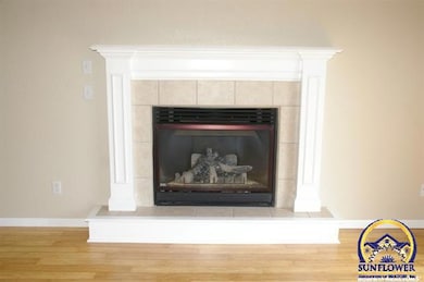 3611 Gunnison Dr, Lawrence, KS 66049 - photo 4