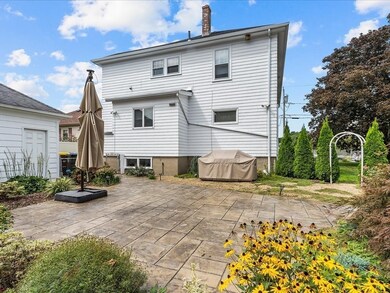 763 Oak Grove Ave, Fall River, MA 02720 - photo 5