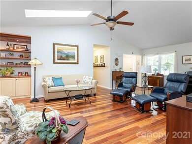 26 Park Ave, Asheville, NC 28803 - photo 3