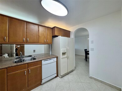 Coastal Towers unit 411, Sunny Isles Beach, FL 33160 - photo 2