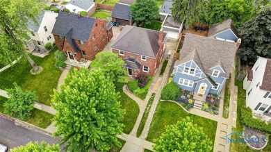 3811 Grantley Rd, Toledo, OH 43613 - photo 2