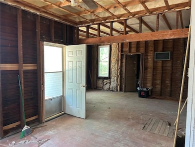 417 N 27th St, Parsons, KS 67357 - photo 3