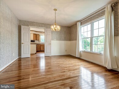 1007 Dulaney Mill Dr, Frederick, MD 21702 - photo 6