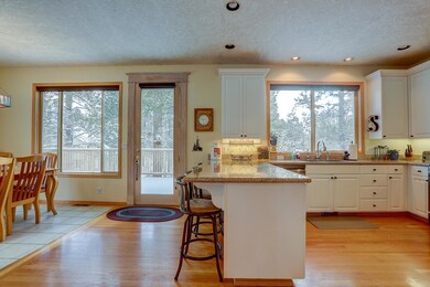 18015 Hickory Ln, Sunriver, OR 97707 - photo 6