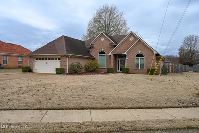 6813 Braybourne Main, Olive Branch, MS 38654 - photo 2