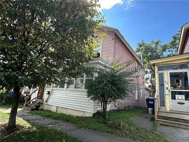 1021 N Townsend St, Syracuse, NY 13208 - photo 3